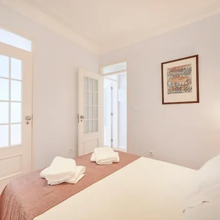 Amazing Terrace And Riverview In Historical *