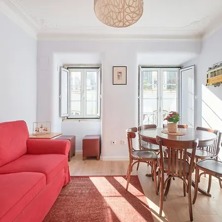 Appartement Amazing Terrace And Riverview In Historical Lissabon