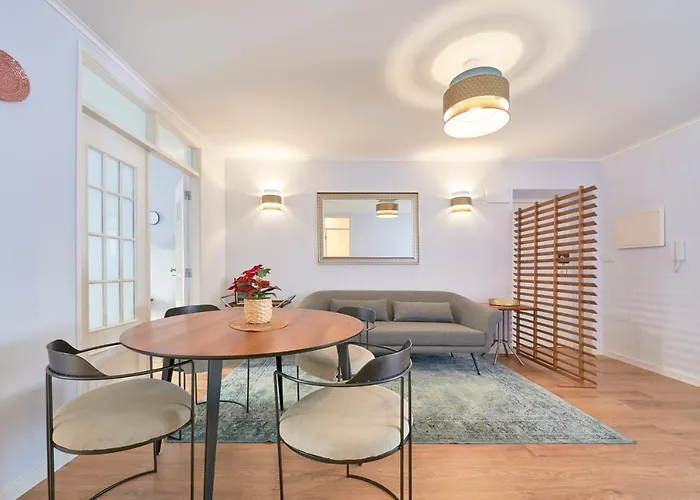 Amazing Terrace And Riverview In Historical